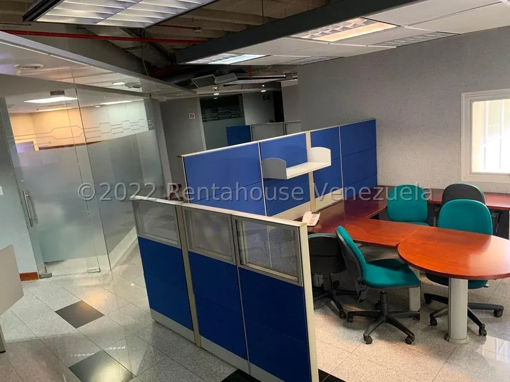 Edificio en Venta Las Mercedes 26-13841 / 0414-3702803 - 6