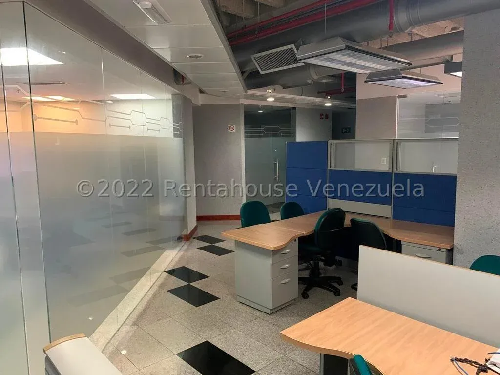 Edificio en Venta Las Mercedes 26-13841 / 0414-3702803 - 9