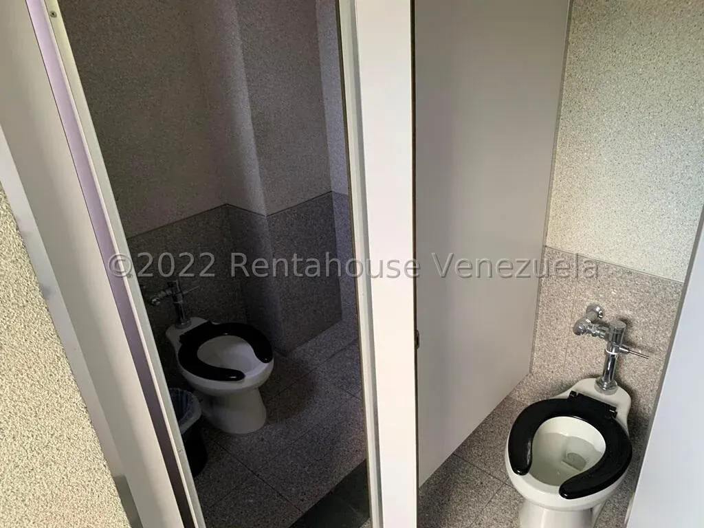 Edificio en Venta Las Mercedes 26-13841 / 0414-3702803 - 19