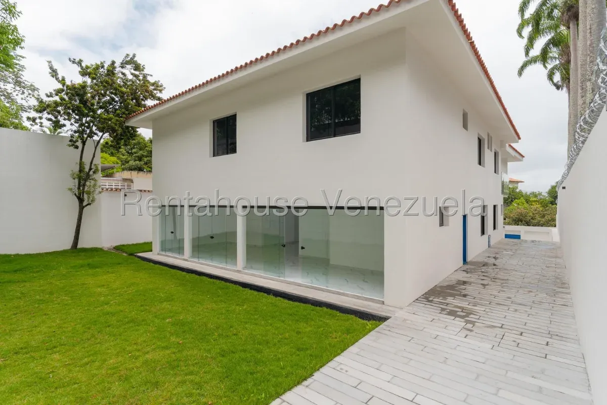 Casa en Venta Country Club 27-1117 / 0414-3702803