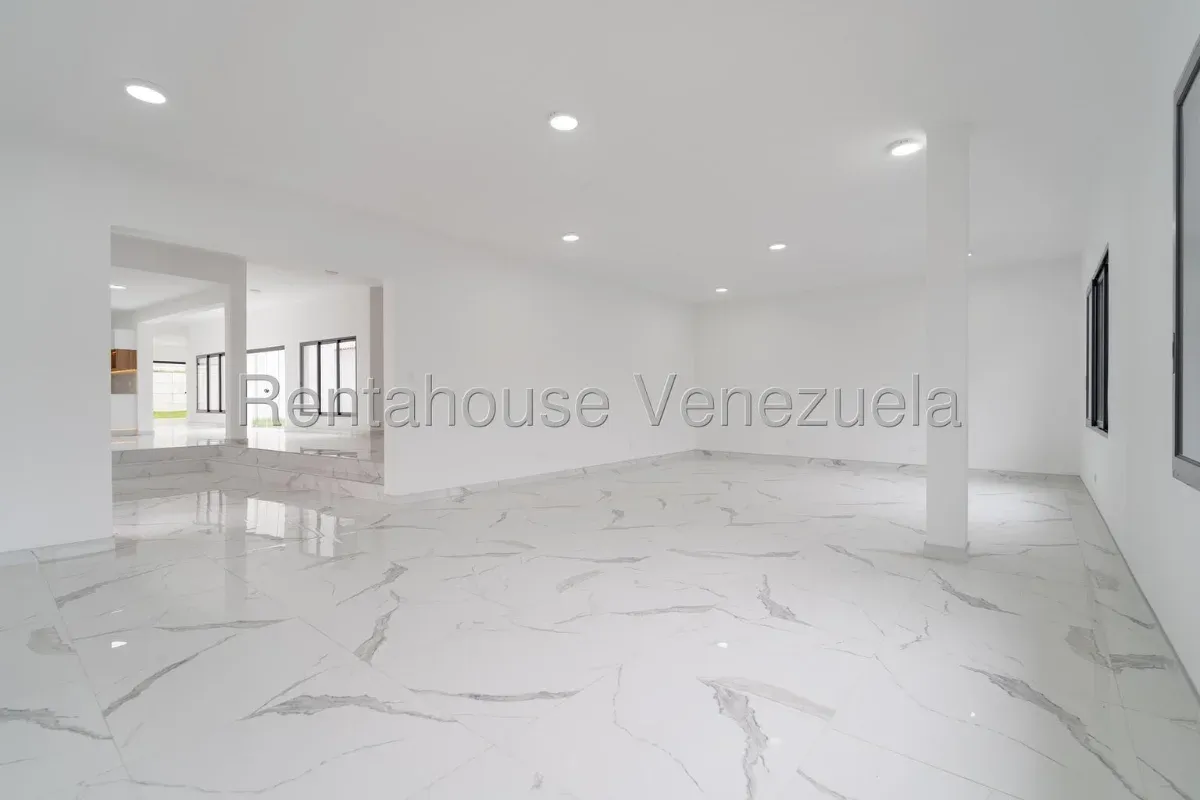 Casa en Venta Country Club 27-1117 / 0414-3702803 - 5