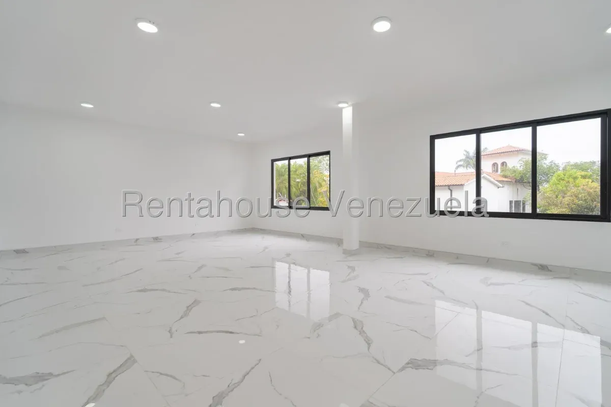 Casa en Venta Country Club 27-1117 / 0414-3702803 - 6