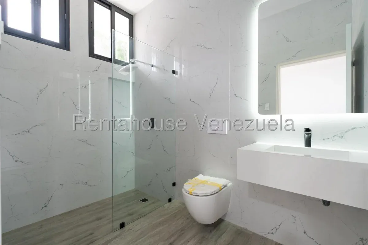 Casa en Venta Country Club 27-1117 / 0414-3702803 - 42