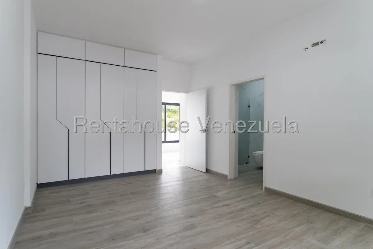 Casa en Venta Country Club 27-1117 / 0414-3702803 - 43