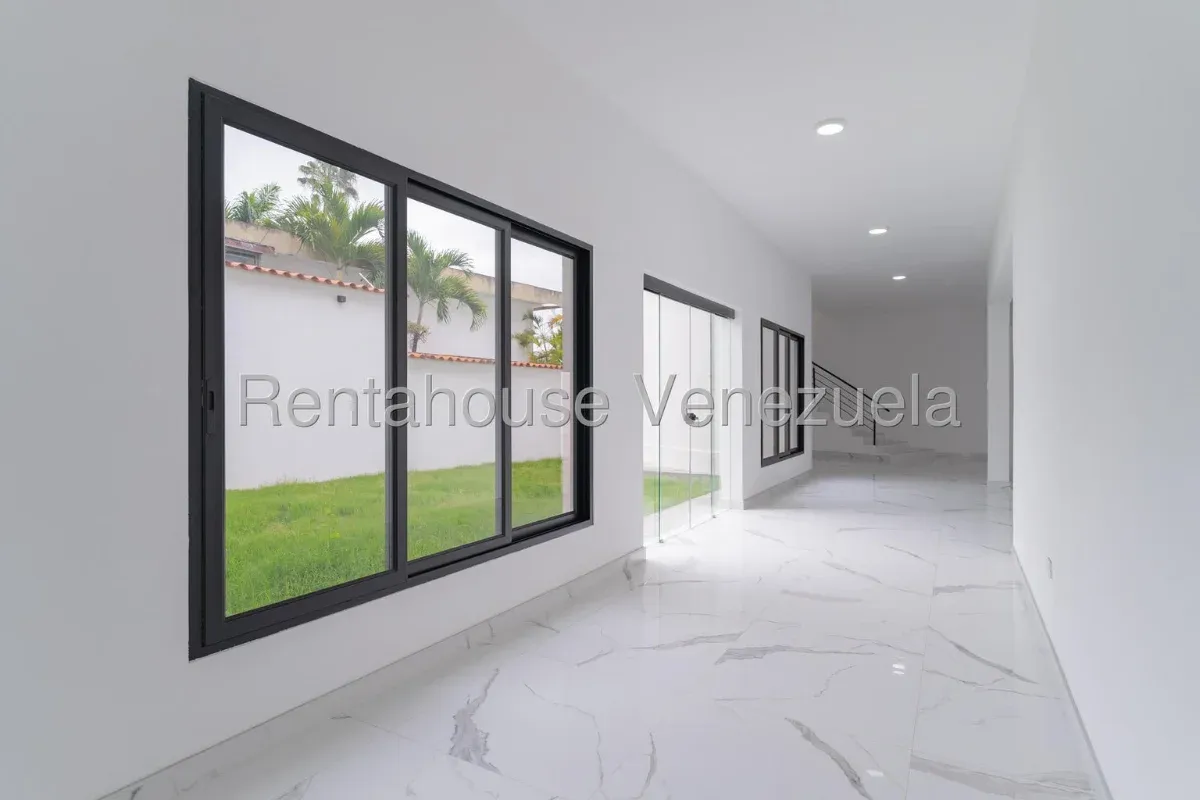 Casa en Venta Country Club 27-1117 / 0414-3702803 - 47