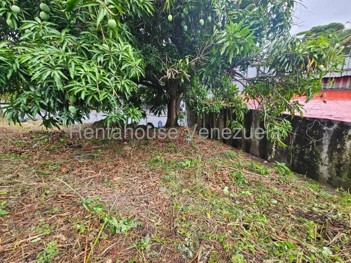 Terreno en Venta Prados del Este 26-11933 / 0414-3702803 - 6