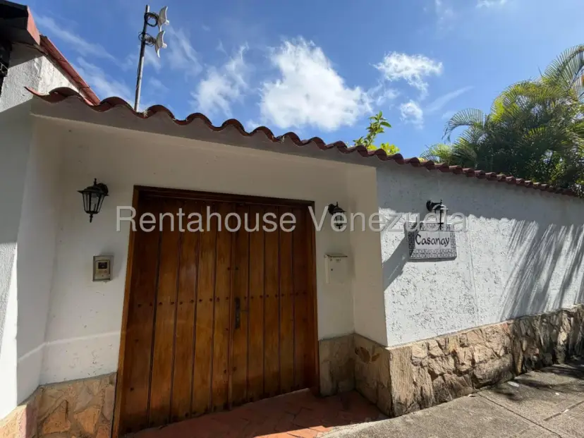 Casa en Venta Prados del Este 26-18812 / 0414-3702803