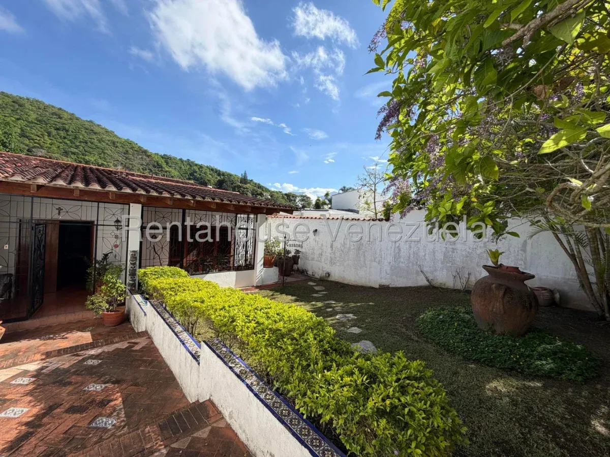Casa en Venta Prados del Este 26-18812 / 0414-3702803 - 2