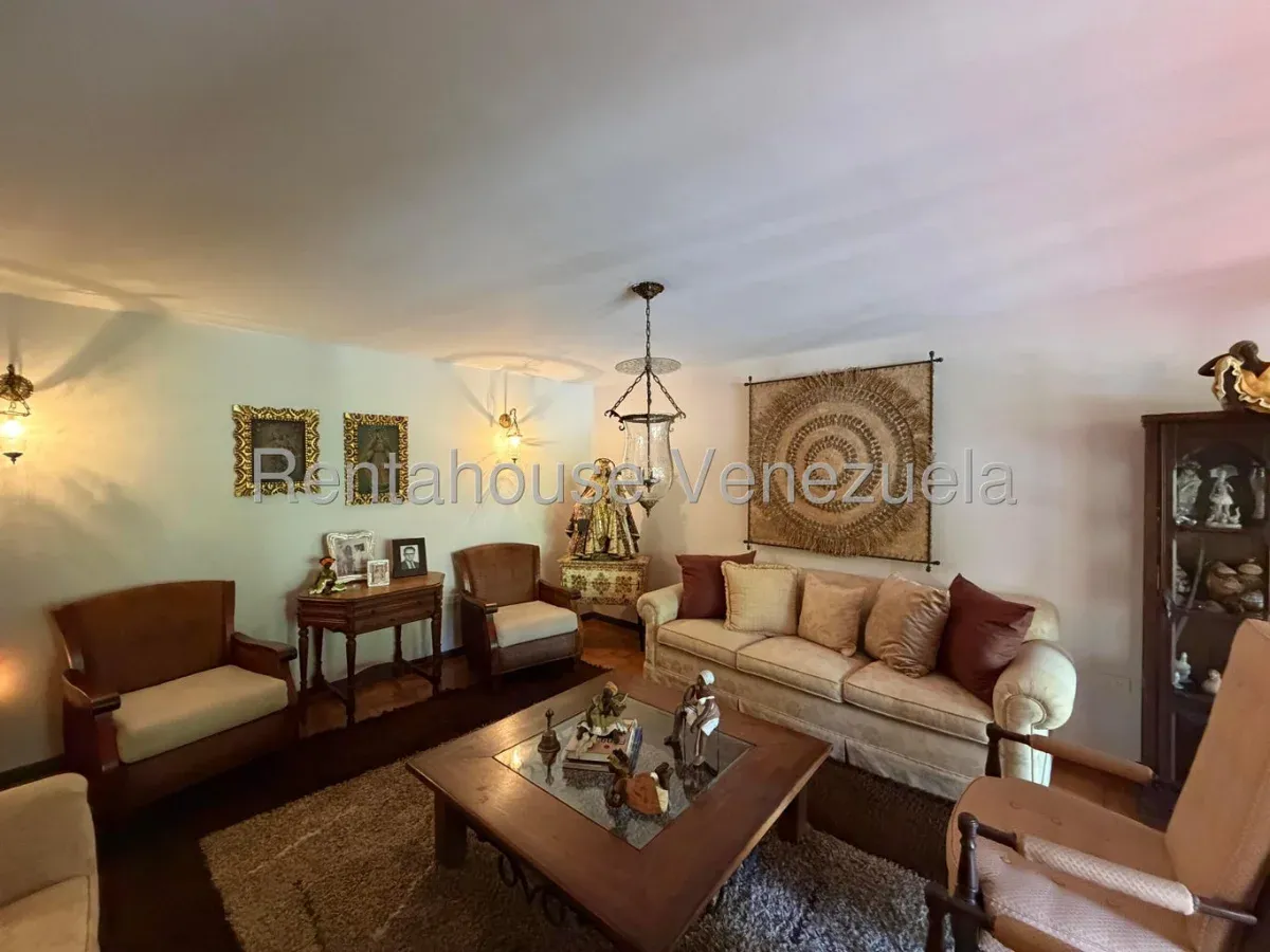Casa en Venta Prados del Este 26-18812 / 0414-3702803 - 5