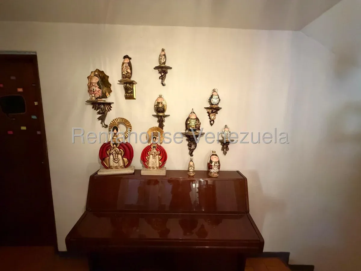 Casa en Venta Prados del Este 26-18812 / 0414-3702803 - 10