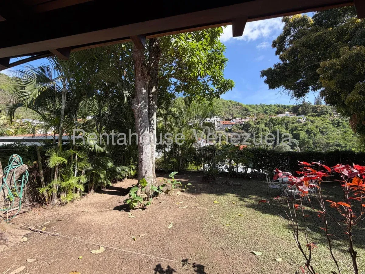 Casa en Venta Prados del Este 26-18812 / 0414-3702803 - 18