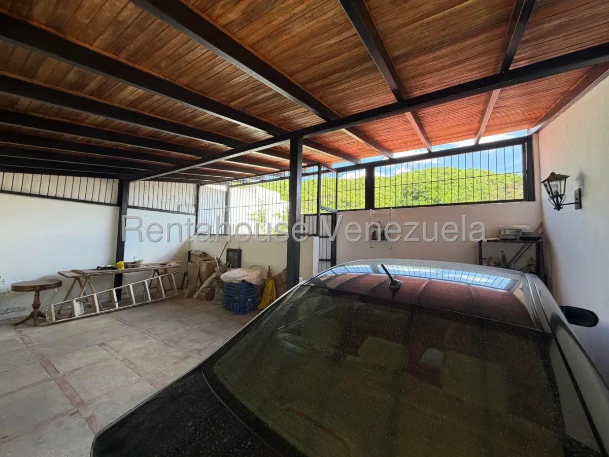 Casa en Venta Prados del Este 26-18812 / 0414-3702803 - 40