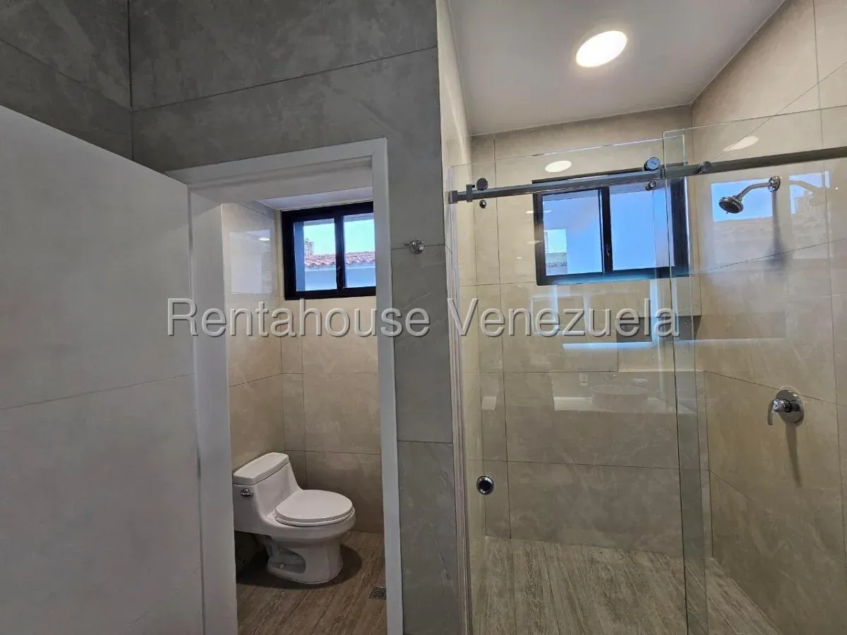 Casa en Venta Altamira 26-18788 / 0414-3702803 - 5