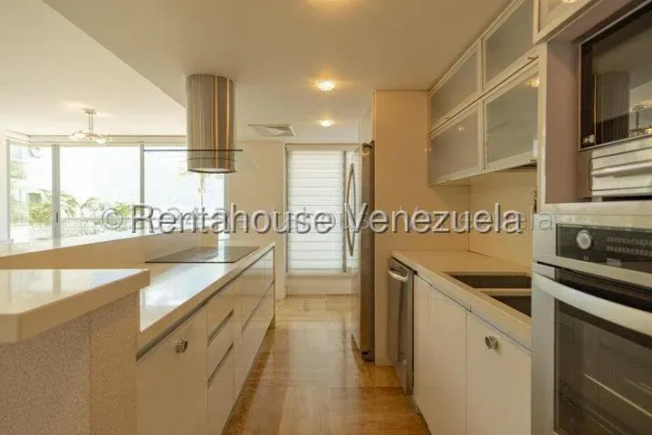 Apartamento en Alquiler Lomas de Las Mercedes 27-2551 / 0414-3702803 - 23