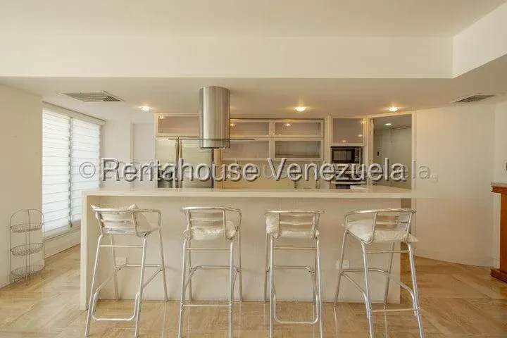 Apartamento en Alquiler Lomas de Las Mercedes 27-2551 / 0414-3702803 - 24
