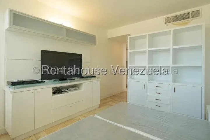 Apartamento en Alquiler Lomas de Las Mercedes 27-2551 / 0414-3702803 - 32