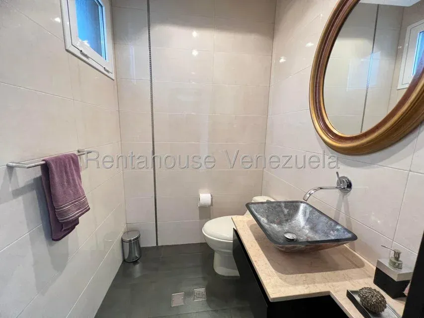 Casa en Venta La Lagunita 26-1627 / 0414-3702803 - 54