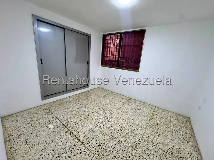 Apartamento en Venta Las Mercedes 27-2586 - 13