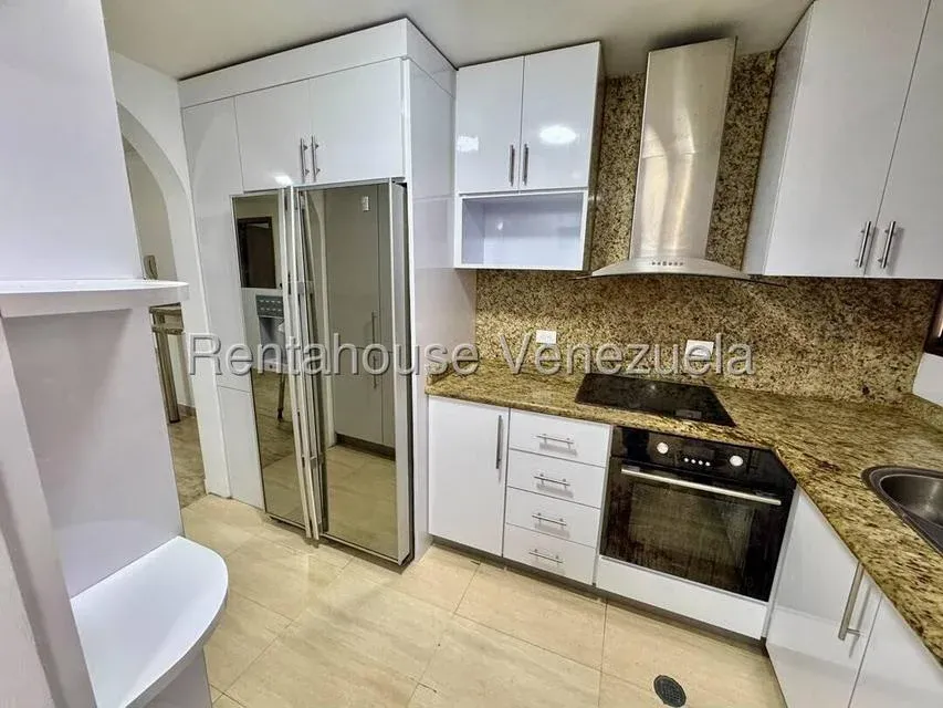 Apartamento en Venta Las Mercedes 27-2586 - 17