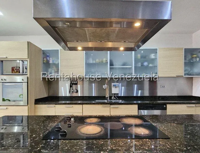 Casa en Venta Prados del Este 26-1794 / 0414-3702803 - 30