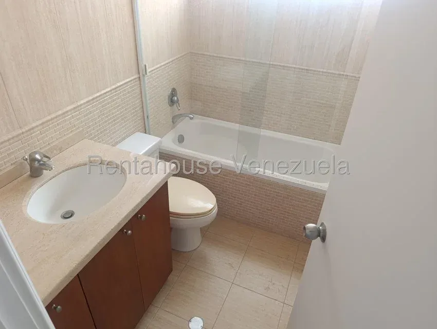 Casa en Venta Prados del Este 26-19989 - 0414-3702803 - 21