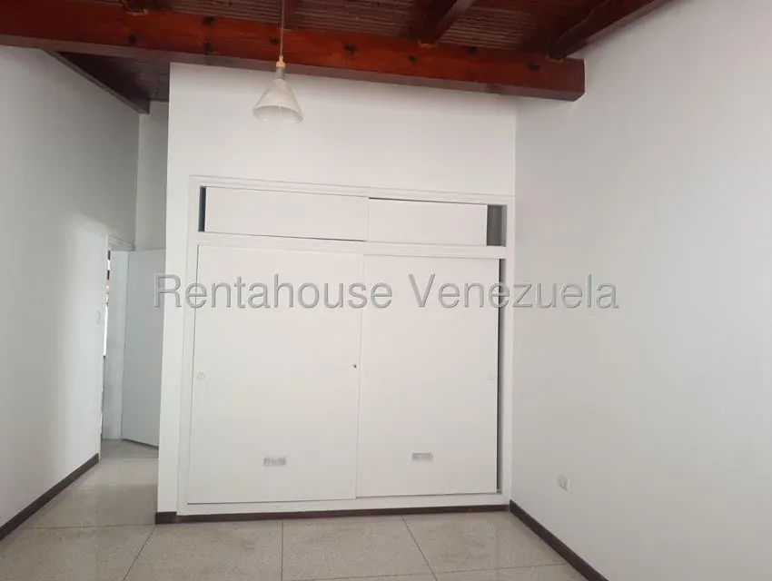 Casa en Venta Prados del Este 26-19989 - 0414-3702803 - 25