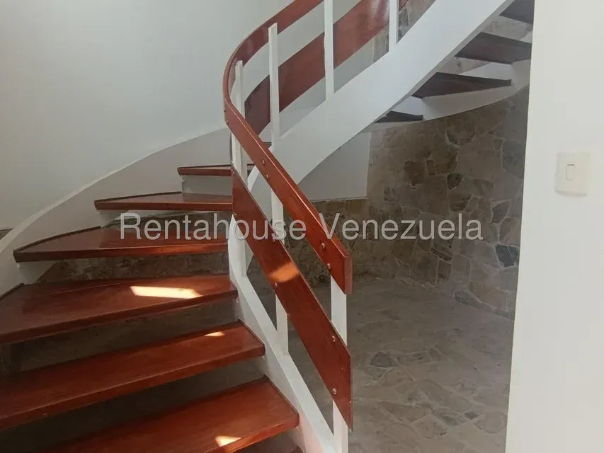 Casa en Venta Prados del Este 26-19989 - 0414-3702803 - 36