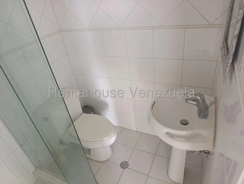 Casa en Venta Prados del Este 26-19989 - 0414-3702803 - 39