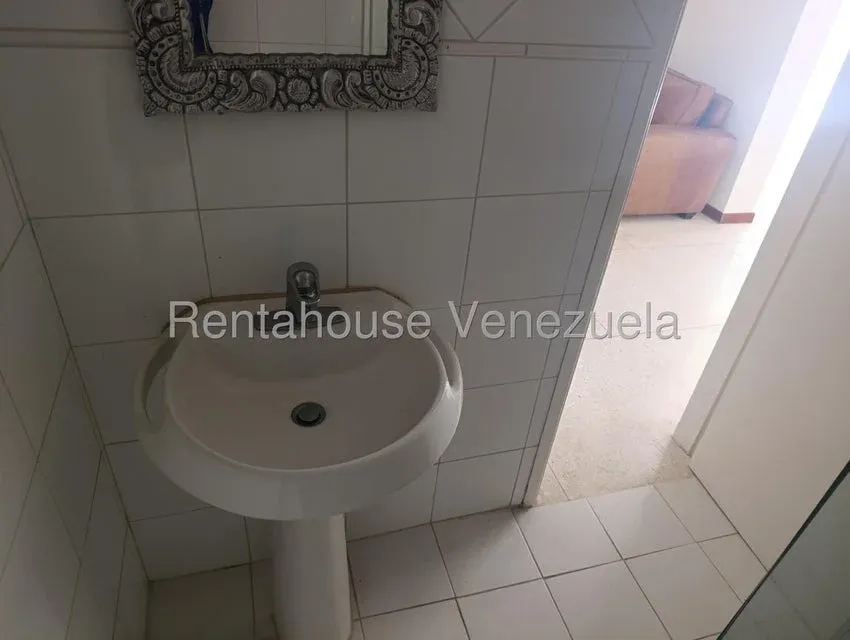 Casa en Venta Prados del Este 26-19989 - 0414-3702803 - 41