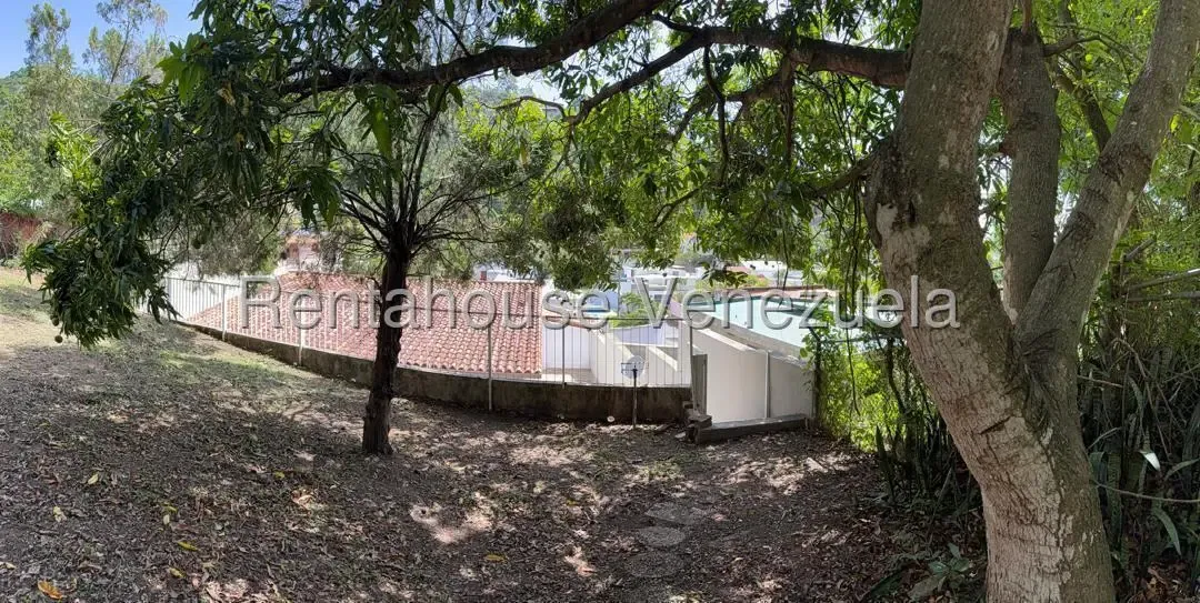 Casa en Venta Prados del Este 26-19989 - 0414-3702803 - 45