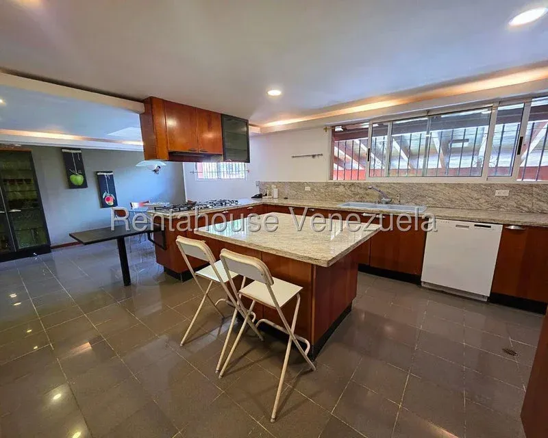 Casa en Venta Prados del Este 26-14696 / 0414-3702803 - 11