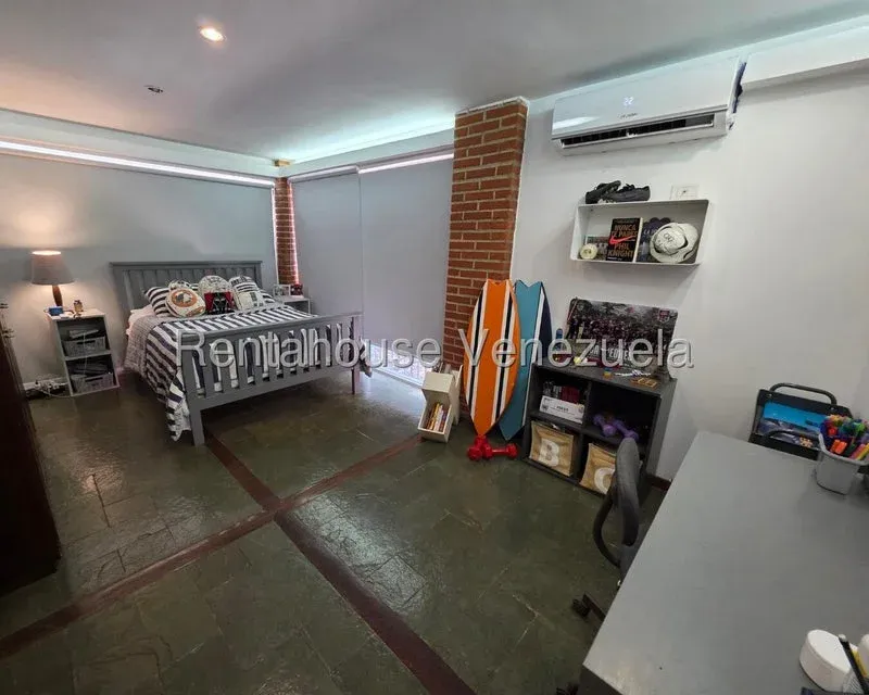 Casa en Venta Prados del Este 26-14696 / 0414-3702803 - 19