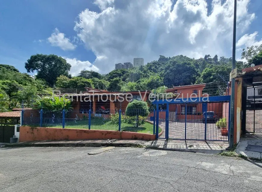Casa en Venta Prados del Este 26-14696 / 0414-3702803 - 34