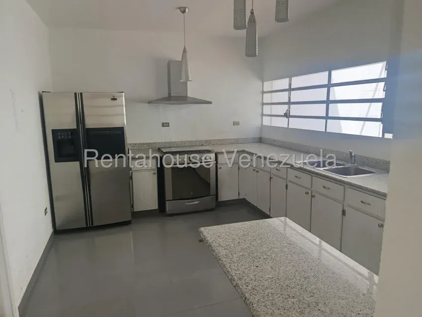 Casa en Venta Prados del Este 26-19989 / 0414-3702803 - 13