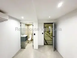 View 32
