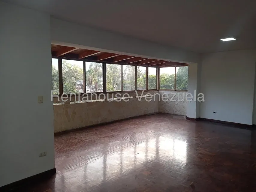 Apartamento en Venta Colina de La California 27-6171 / 0414-3702803 - 6
