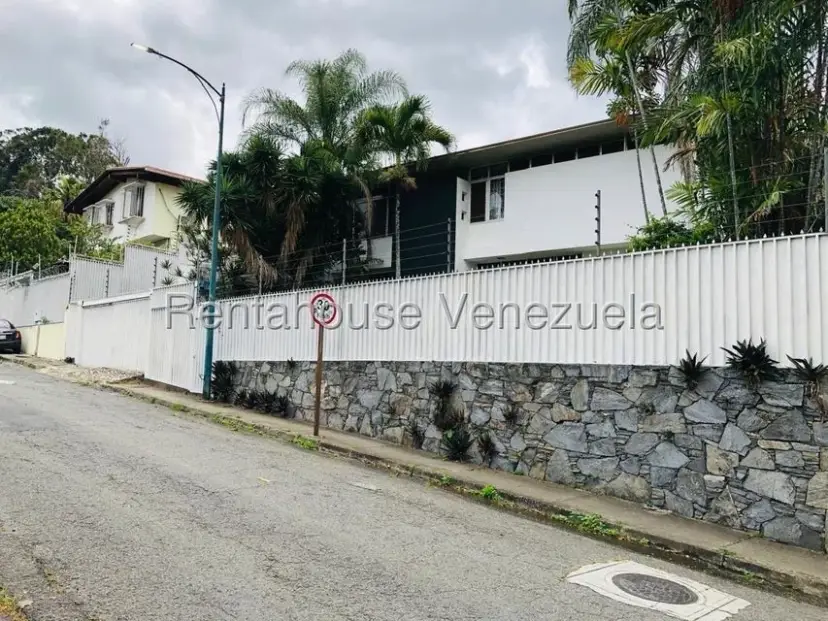 Casa en Venta  Prados del Este 27-6253 / 0414-3702803