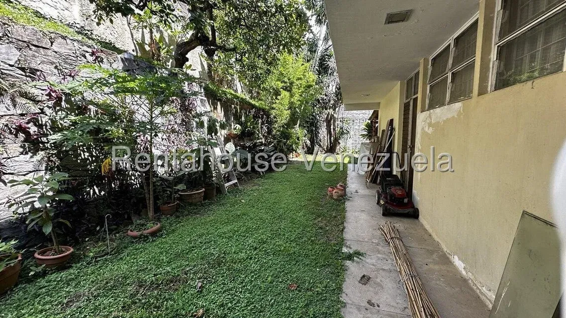 Casa en Venta  Prados del Este 27-6253 / 0414-3702803 - 30