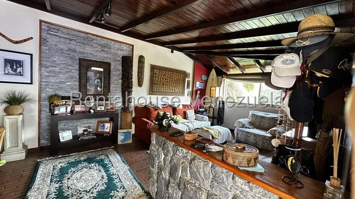 Casa en Venta  Prados del Este 27-6253 / 0414-3702803 - 54