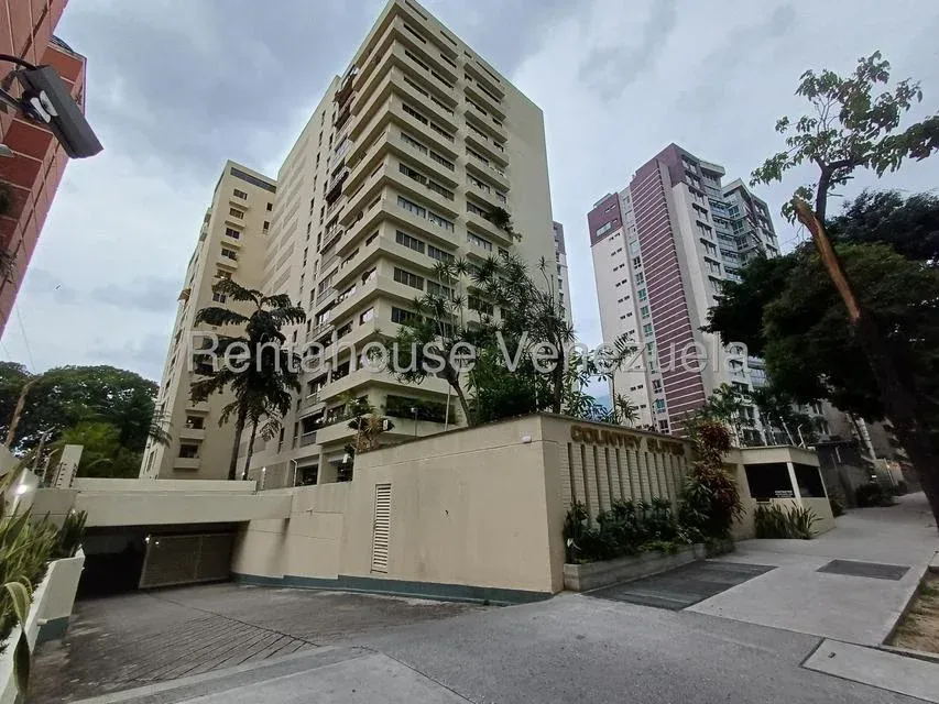ESPECTACULAR APARTAMENTO EN ALQUILER EN CAMPO ALEGRE  #