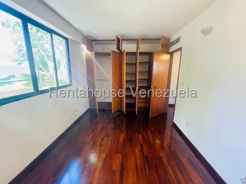 Apartamento en Alquiler en Altamira  - 5