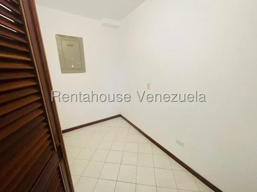 Apartamento en Alquiler en Altamira  - 11