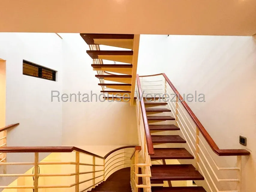 Espectacular Casa en Alquiler en Colinas de Bello Monte  - 7