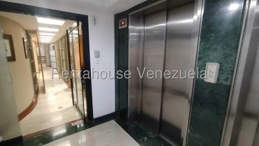 oficina en Alquiler en las Mercedes S - 2