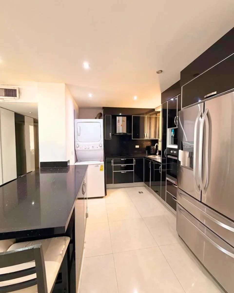 VENTA HERMOSO APARTAMENTO UBICADO EN BARCELONA  - 2