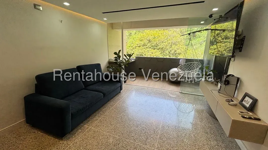 Venta de Apartamento Totalmente Remodelado y Listo para Habitar | Espacios Modernos e Impecables - 2