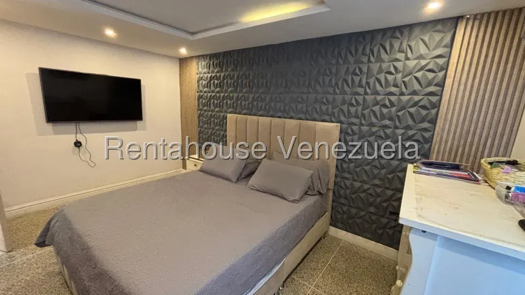 Venta de Apartamento Totalmente Remodelado y Listo para Habitar | Espacios Modernos e Impecables - 11