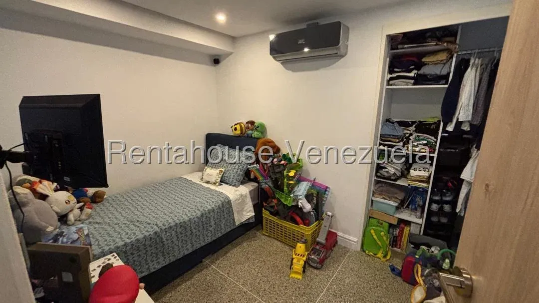 Venta de Apartamento Totalmente Remodelado y Listo para Habitar | Espacios Modernos e Impecables - 16