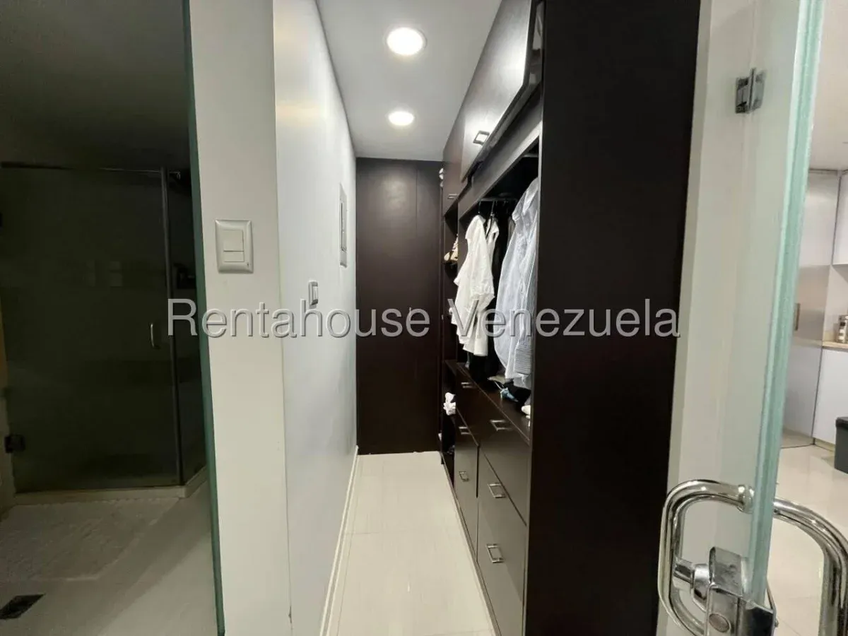 Venta de Exclusivo Apartamento Amoblado en Los Naranjos Humboldt | 50 m² | Concepto Abierto - 8