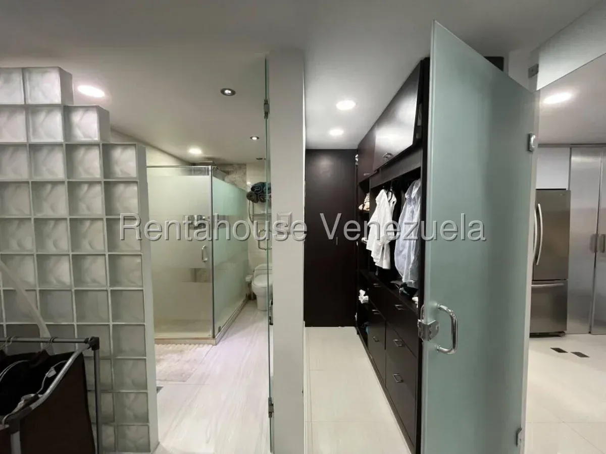 Venta de Exclusivo Apartamento Amoblado en Los Naranjos Humboldt | 50 m² | Concepto Abierto - 10